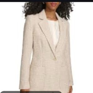 Calvin Klein Beige Textured Blazer specifically made for petite ladies.